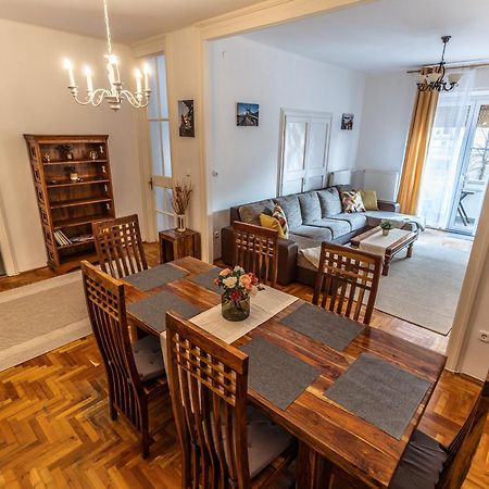 Bright & Spacious Riverside Apartment With Balcony บูดาเปสต์ ภายนอก รูปภาพ