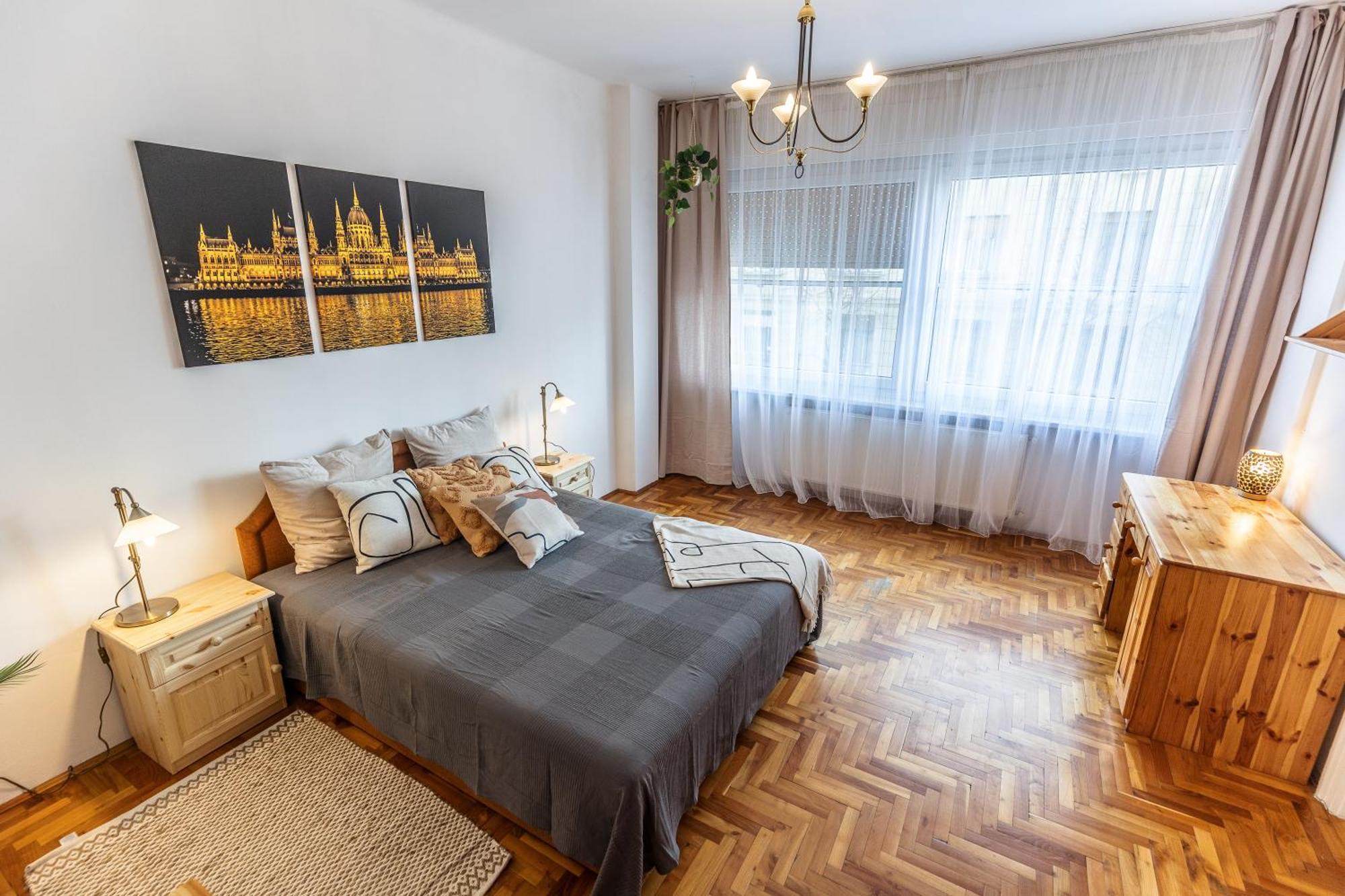 Bright & Spacious Riverside Apartment With Balcony บูดาเปสต์ ภายนอก รูปภาพ