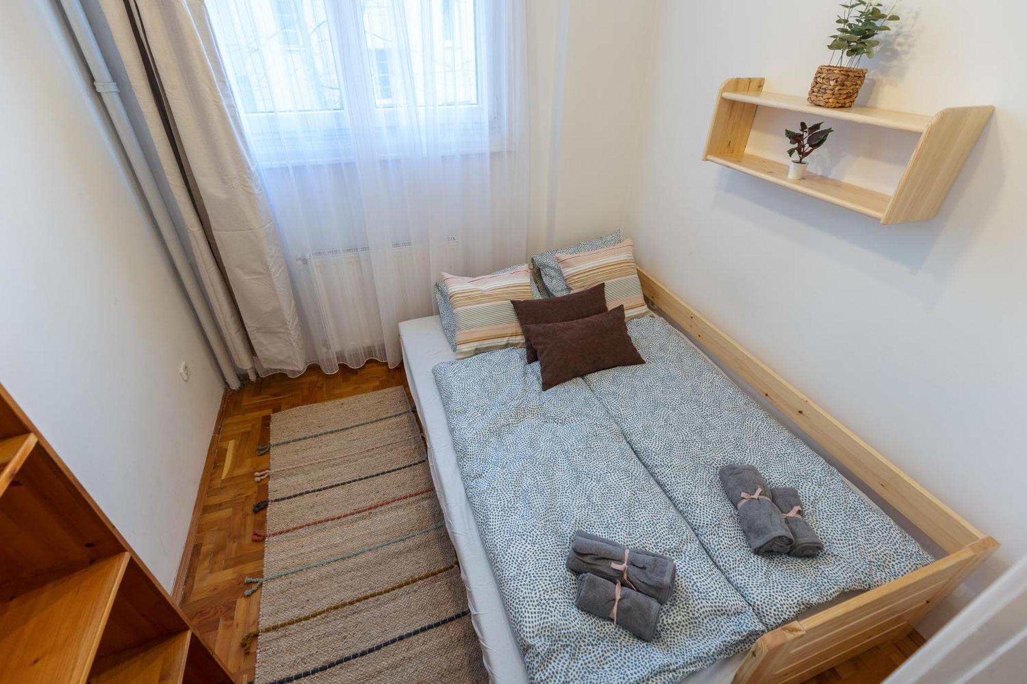 Bright & Spacious Riverside Apartment With Balcony บูดาเปสต์ ภายนอก รูปภาพ