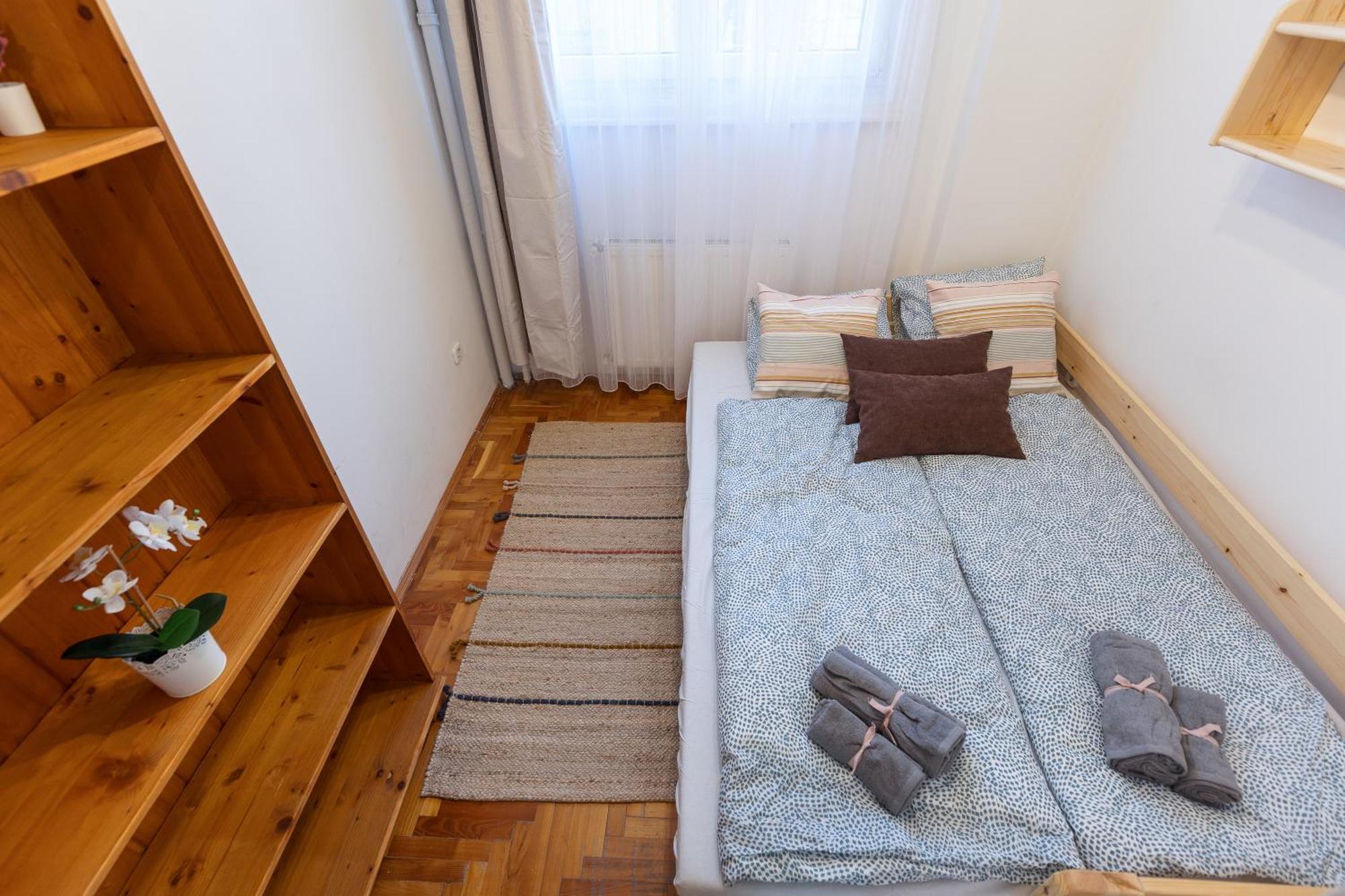 Bright & Spacious Riverside Apartment With Balcony บูดาเปสต์ ภายนอก รูปภาพ