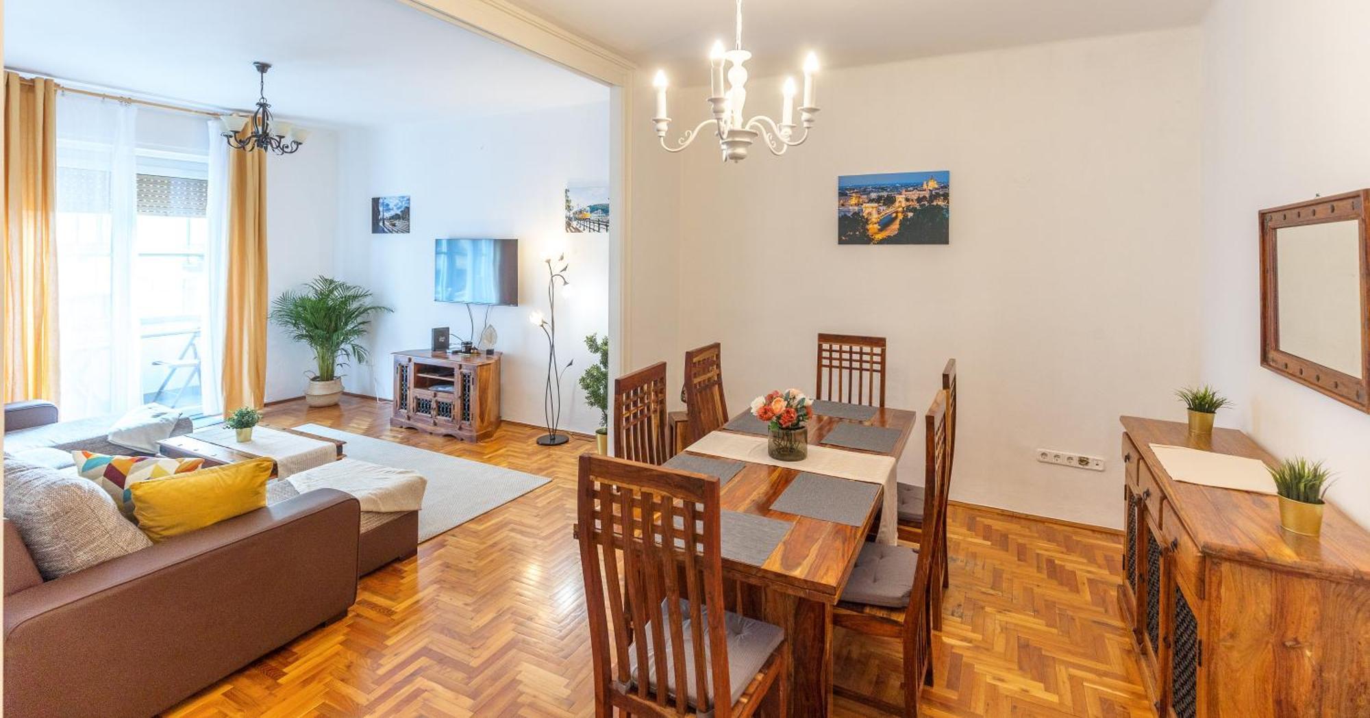Bright & Spacious Riverside Apartment With Balcony บูดาเปสต์ ภายนอก รูปภาพ