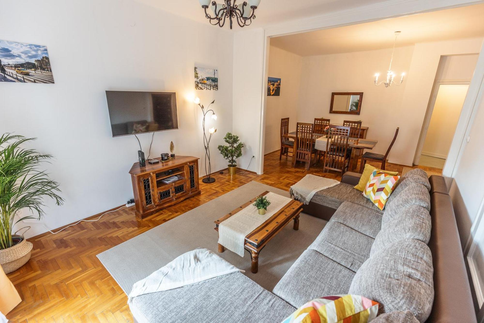 Bright & Spacious Riverside Apartment With Balcony บูดาเปสต์ ภายนอก รูปภาพ